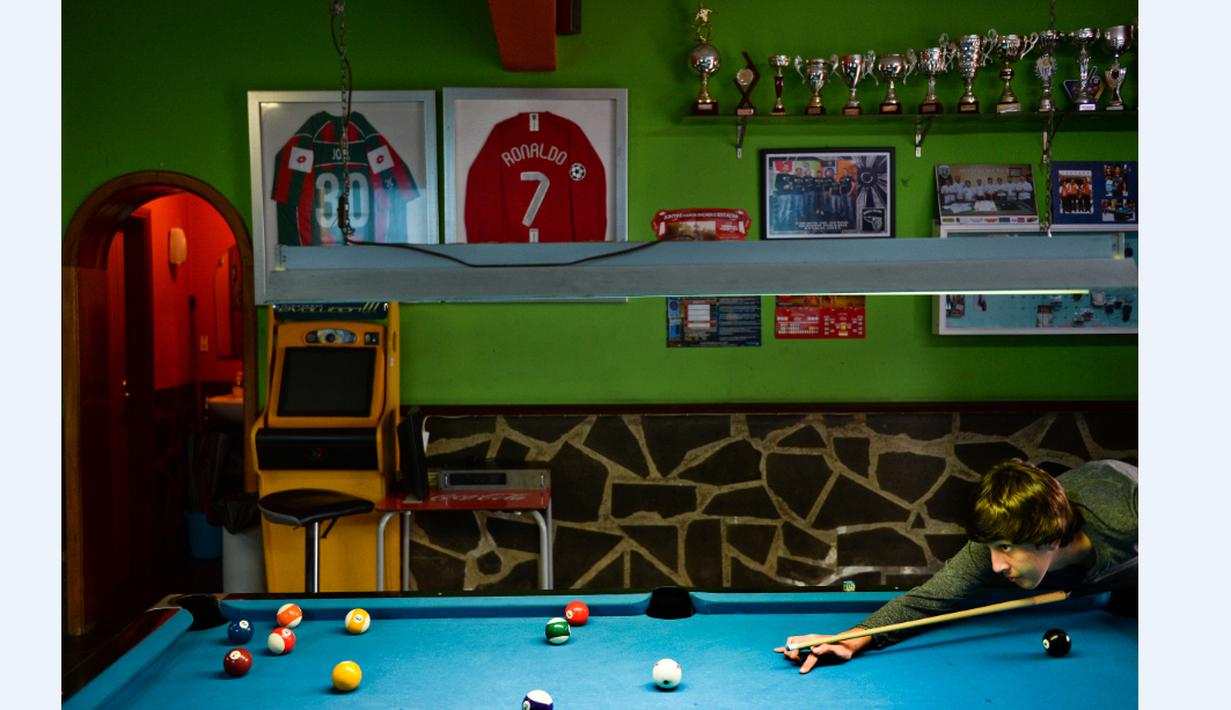 Menapak Jejak Masa Kecil Cristiano Ronaldo - Foto Bola.com