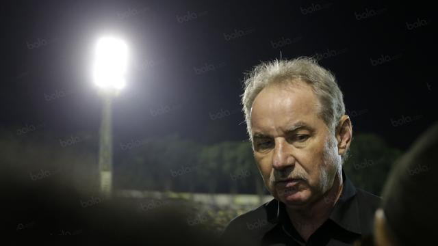 Alfred Riedl