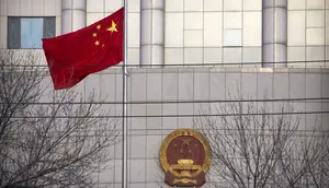 China Gelontorkan Rp 947 Triliun ke Bank dan Perusahaan Asuransi
