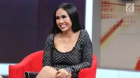 Penyanyi dangdut, Ratu Meta saat menjadi bintang tamu dalam acara Dear Haters di Liputan6.com, SCTV Tower, Jakarta, Kamis (26/10). (Liputan6.com/Fatkhur Rozaq)