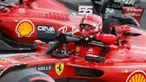 Pembalap Ferrari Charles Leclerc tiba di pit lane usai perebutan pole position balapan mobil F1 GP Meksiko 2023 di Sirkuti Hermanos Rodriguez, Mexico City, Meksiko, Sabtu (28/10/2023). (Andres Staph/Pool photo via AP)