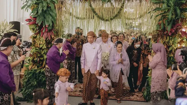 Jan Ethes di pernikahan Kaesang Pangarep dan Erina Gudono. (Foto: Michael Omar Liman dari Instagram @mike.omarr)