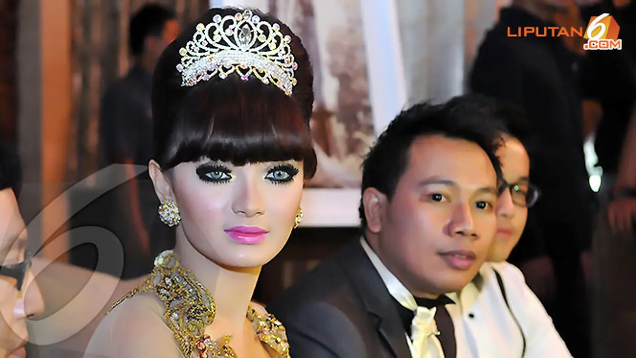 zaskia-vicky-130905c.jpg