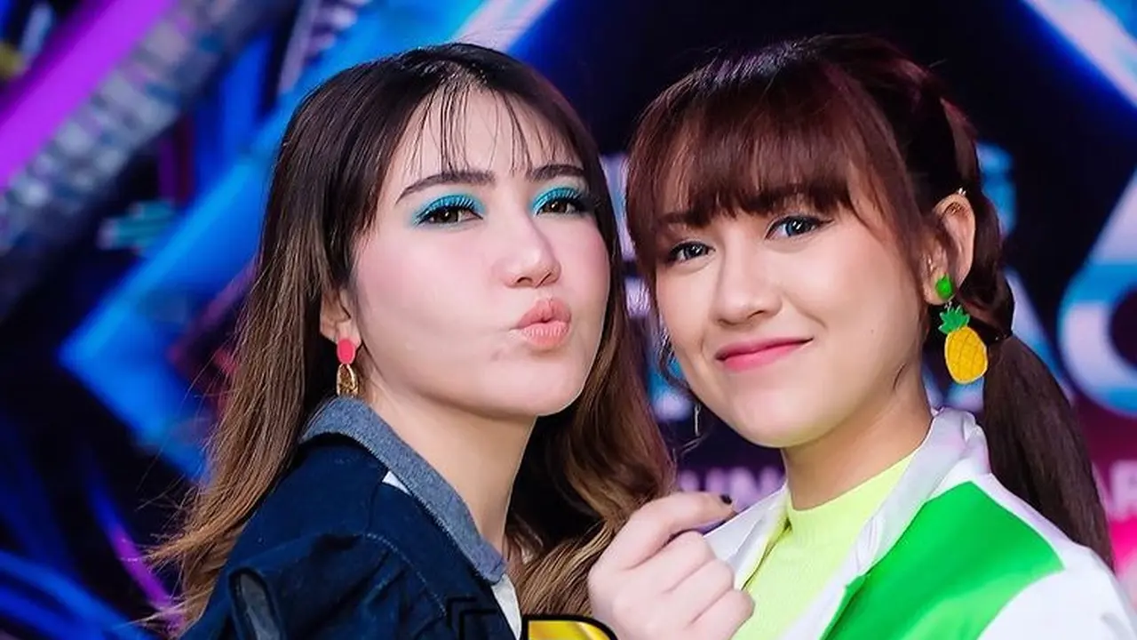 Via Vallen di Panggung Bintang Pantura 6 Indosiar (Foto: Instagram/@awanpotret17)