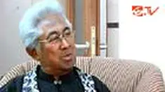 Mantan Ketua Dewan Pertimbangan Presiden Adnan Buyung Nasution menilai pernyataan Yusril Ihza Mahendra keliru soal legalitas Jaksa Agung Hendarman Supandji. Kemarin, Yusril menolak diperiksa karena menganggap status Hendarman ilegal. 