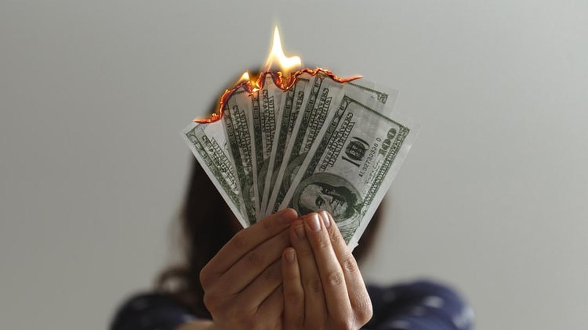 Stres Finansial Akibat Tagihan Bulanan Mengintai, Ini Cara Mengelolanya untuk Kesehatan Mental