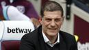 Slaven Bilic. Pelatih asal Kroasia ini menangani West Ham mulai 9 Juni 2015 hingga 4 November 2017. Prestai terbaiknya adalah membawa The Hammers finish di peringkat ke-7 pada musim 2015/2016 berkat penampilan gemilang pemain yang didatangkannya, Dimitri Payet. (Foto: AFP/Ian Kington)