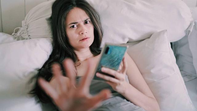 Pose Candid Sabai Morscheck saat Difoto Ringgo Agus Rahman, Tampil Apa Adanya