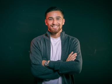 Jordy Wehrmann merupakan pemain berdarah Belanda-Indonesia yang kini membela klub Liga 1, Madura United. (Bola.com/Bagaskara Lazuardi)