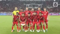 Pemain Timnas Indonesia bersiap jelang laga lanjutan putaran ketiga kualifikasi Piala Dunia 2026 zona Asia grup C melawan China di Stadion Utama Gelora Bung Karno, Jakarta, Kamis (5/6/2025). (Liputan6.com/Angga Yuniar)
