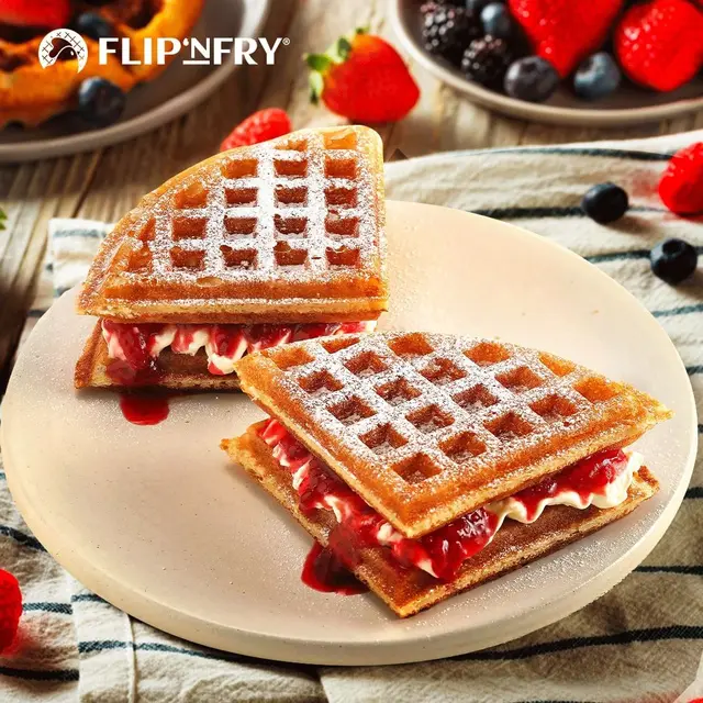 Sensasi Baru Menikmati Waffle Renyah, Beradu dengan Gurihnya Buttermilk Fried Chicken