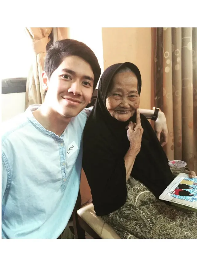 6 Potret Terbaru Emir Mahira, Pemain Garuda di Dadaku yang Makin Ganteng