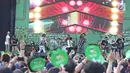 Aksi pangung T-Five dalam event bertajuk "The 90s Festival" di Gambir Expo, Kemayoran, Jakarta, Sabtu (25/11). (Liputan6.com/Herman Zakharia)