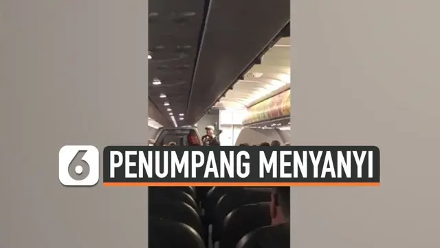 Seorang penumpang penerbangan AirAsia dari Perth menuju Bali melakukan aksi tidak terduga. Ia bernyanyi secara akustik untuk menghibur para penumpang lainnya.