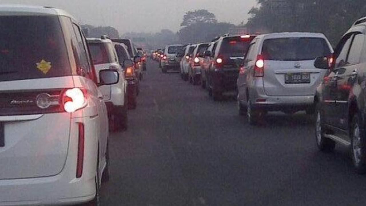 lalu lintas jakarta pagi