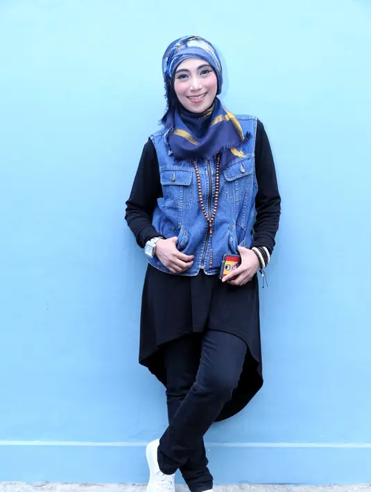 "Menikah itu dorongan dari hati saya ingin sekali menikah, orangtua saya pengin ya saya menikah. Sambil berjalan mudah-mudahan Insya Allah kita bertemu (jodoh)," ujar Inka. (Adrian Putra/Bintang.com)