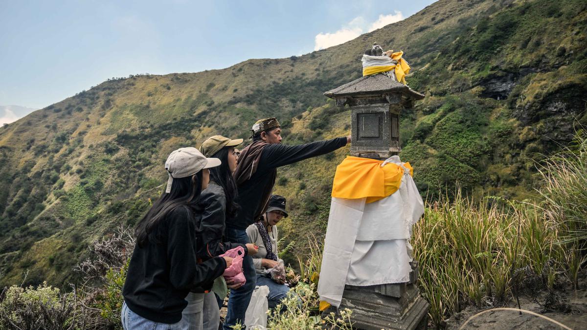 Yadnya Kasada, Ritual Adat Suku Tengger di Gunung Bromo