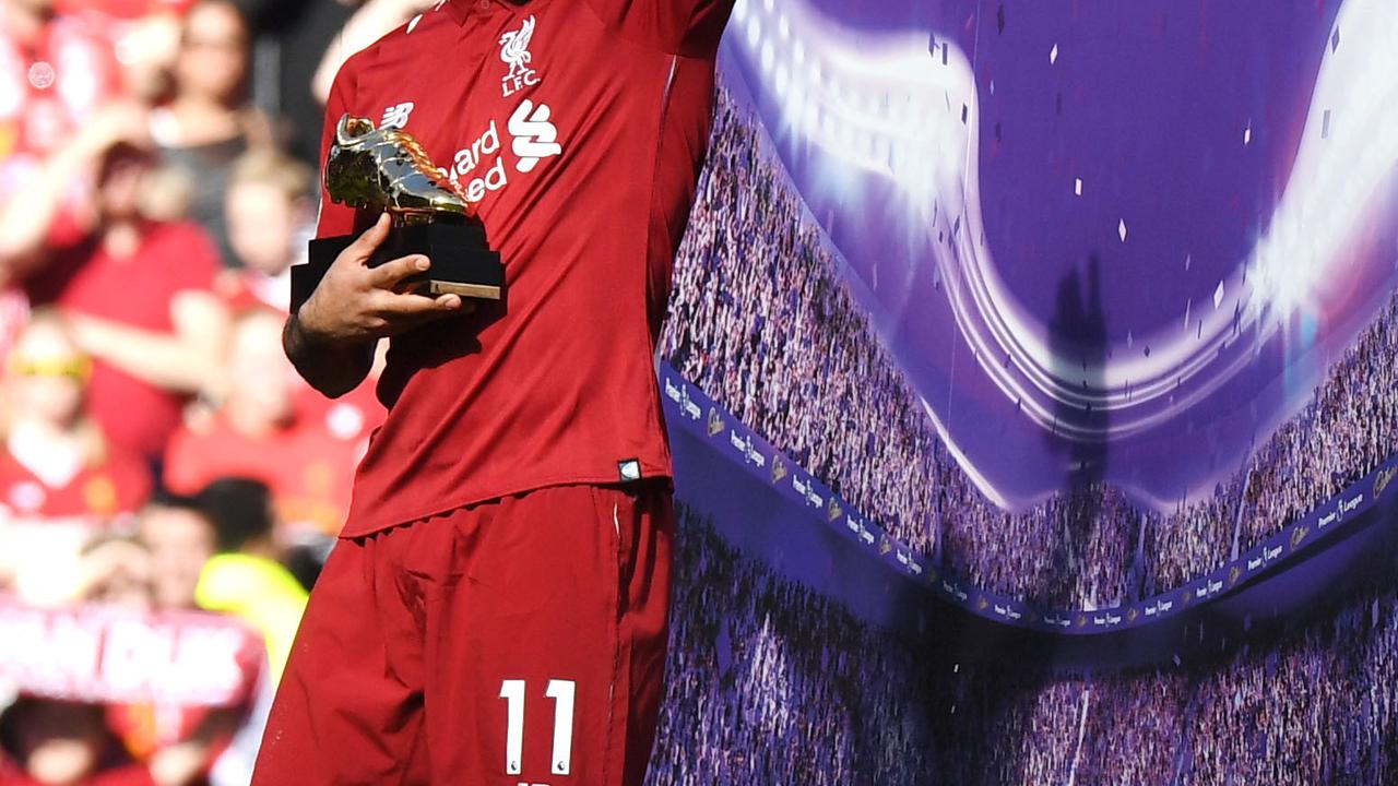 Kesuksesan 11 Pesepak Bola Muslim Merumput di Tanah Eropa