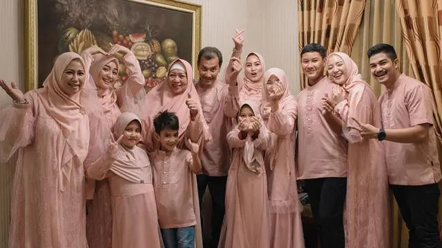6 Momen Pengajian Citra Kirana dan Rezky Aditya Jelang Pernikahan