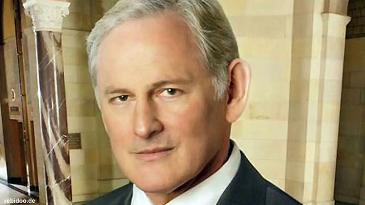 victor-gaber-gay-130116b.jpg