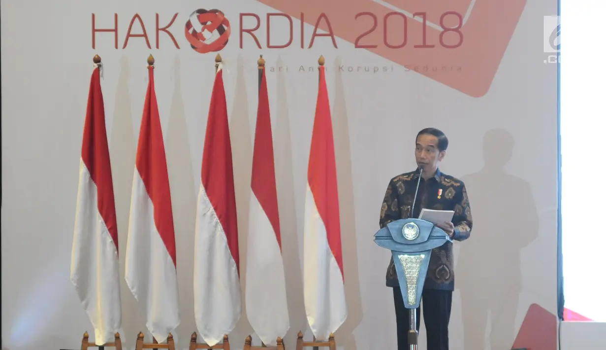 Presiden Joko Widodo (Jokowi) memberikan sambutan saat membuka Konferensi Nasional Pemberantasan Korupsi sekaligus Peringatan Hari Anti Korupsi Sedunia (Hakordia) 2018 di Jakarta, Selasa (4/12). Kegiatan ini diadakan oleh KPK. (Liputan6.com/Angga Yuniar)