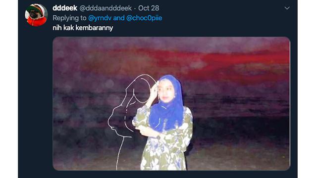 Viral Foto Horor Gadis di Parangtritis, Warganet Malah Bikin Editan Nyeleneh