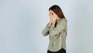 5 Cara Mengatasi Perubahan Mood Saat Menstruasi