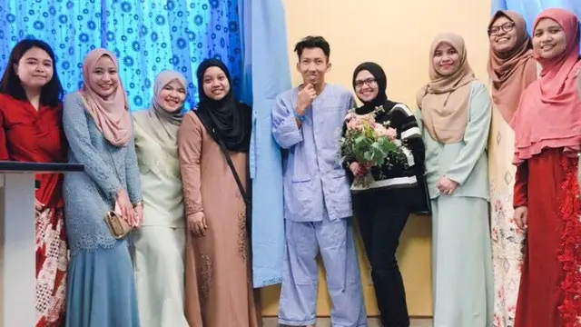 orangtua gantikan anak di pelaminan