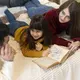 Dengan mengikuti beberapa aktivitas sederhana ini, kamu dapat membuat momen kebersamaan bersama anak, lho, Sahabat Fimela.  [Dok/freepik.com]