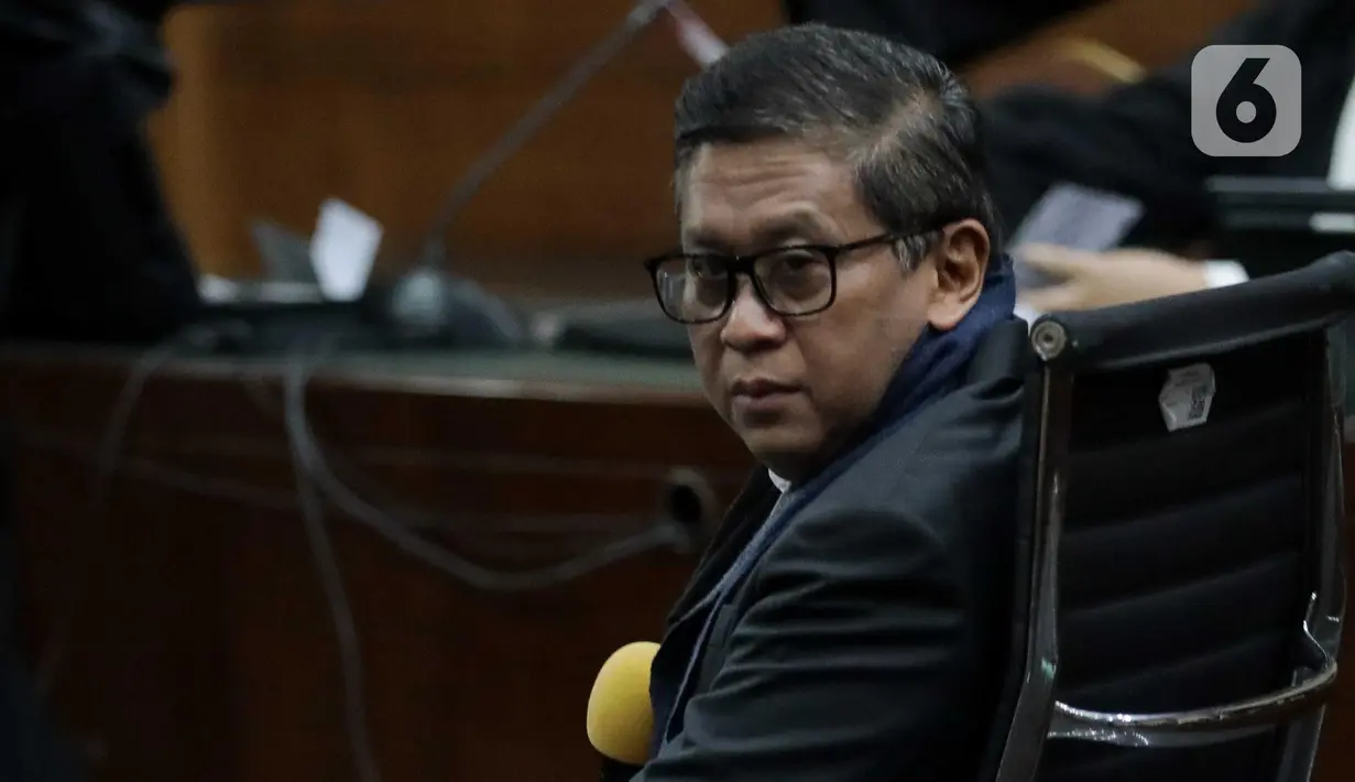 Selain itu, dalam surat dakwaannya JPU pada Komisi Pemberantasan Korupsi (KPK) secara jelas menguraikan bagaimana perbuatan Hasto Kristiyanto terkait kasus Harun Masiku. (Liputan6.com/Herman Zakharia)