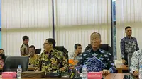Menteri Perindustrian (Menperin) Agus Gumiwang Kartasasmita di Kantor Kementerian Perindustrian, Jakarta, Rabu (26/2/2025), mengumumkan bahwa negosiasi dengan Apple telah selesai.