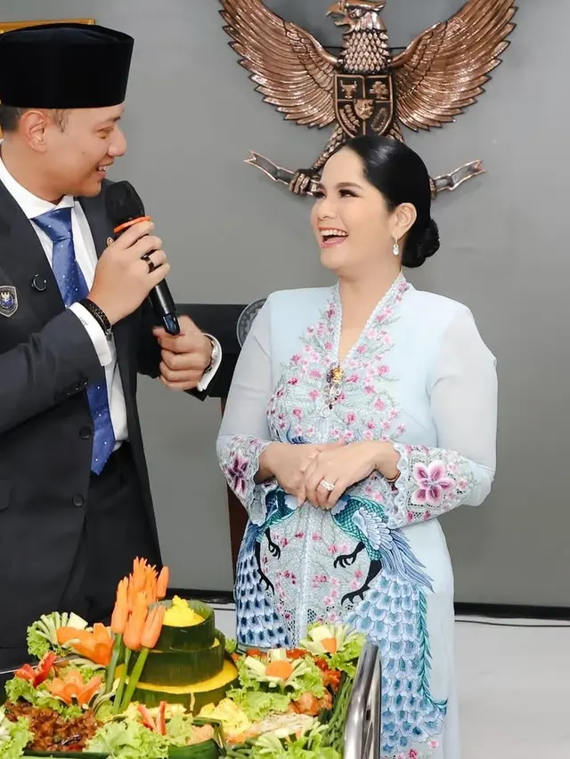 Potret Kebaya Annisa Pohan