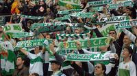 Selain turun kasta Elche juga didenda sebesar  Rp 2,67 miliar.