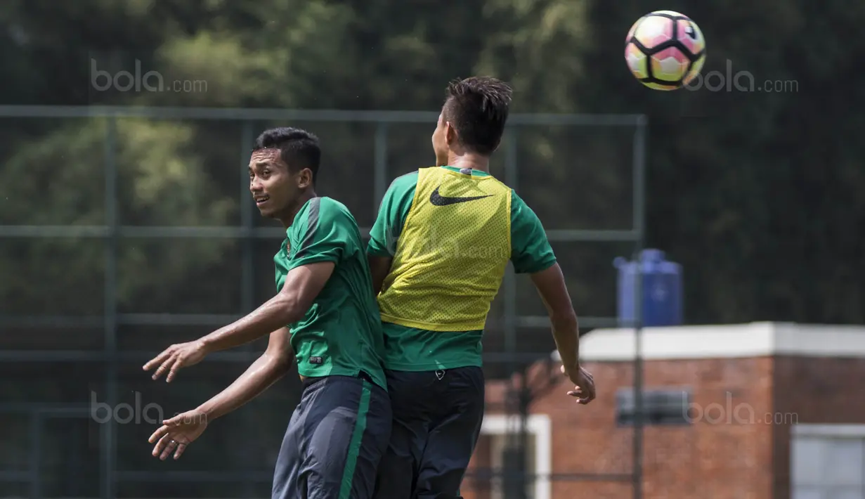 Ricky Fajrin memang tergolong sebagai pemain yang memiliki tipe versatile, bisa cepat beradaptasi dengan posisi baru. (Bola.com/Vitalis Yogi Trisna) 