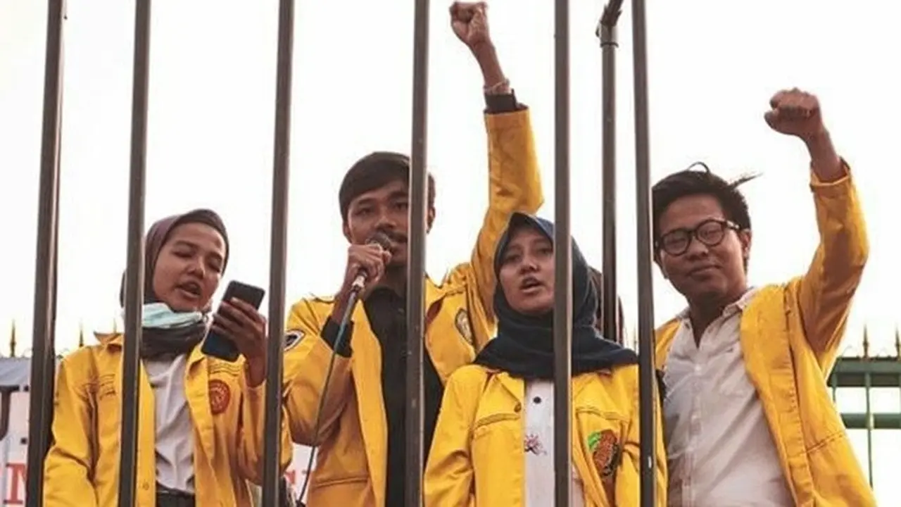 6 Potret Manik Marganamahendra Ketua BEM UI yang Pernah Jadi Anggota Paskibra