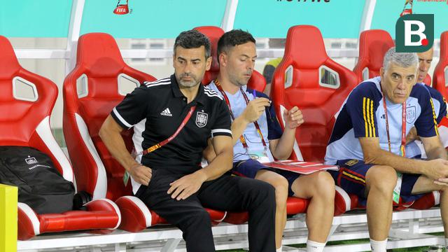 Jose Maria Lana (kiri)