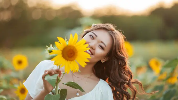 bunga cantik tertawa