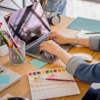 ilustrasi perempuan/Photo by veerasak Piyawatanakul from Pexels