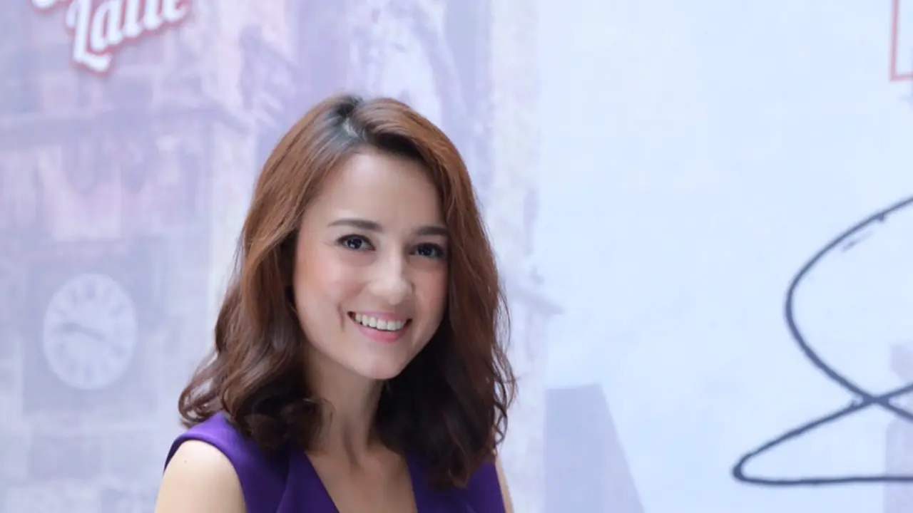 [Bintang] Julie Estelle