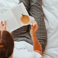 Ilustrasi Membaca Buku Credit: pexels.com/Laura