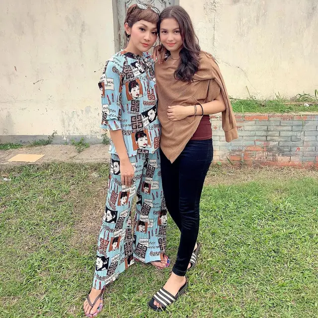 Jadi Ibu dan Anak di Sinetron, Ini 6 Kebersamaan Saskia Chadwick dan Windy Wulandari