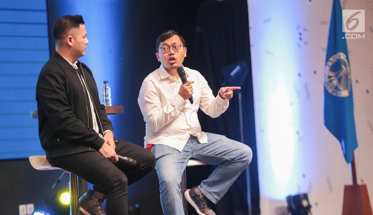 Ceo dan Founder Bukalapak Achmad Zaki memberikan sharing inspirasi saat menjadi pembicara dalam EGTC 2018 di Universitas Kristen Petra Surabaya, Jawa Timur, Rabu (14/11). EGTC 2018 ini diadakan 13-15 Oktober 2018. (Liputan6.com/Faizal Fanani)