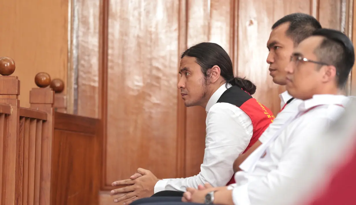 Sidang perdana yang dijadwalkan hari ini berkaitan dengan kasus penyalahgunaan narkotika. Seperti yang diketahui, Ello ditangkap pada 6 Agustus 2017 lalu di kawasan Jagakarsa, Jakarta Selatan. (Adrian Putra/Bintang.com)