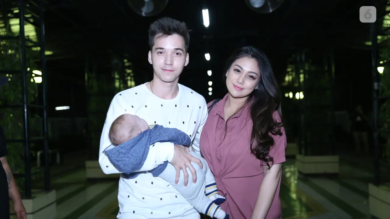 [Bintang] Stefan William dan Celine Evangelista