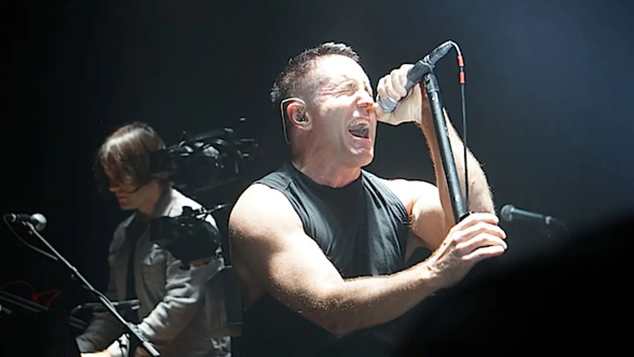 tren-reznor-140130b.jpg