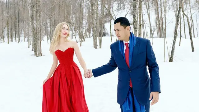 FOTO: Kemesraan Panji Trihatmodjo dan Istrinya Varsha Strauss