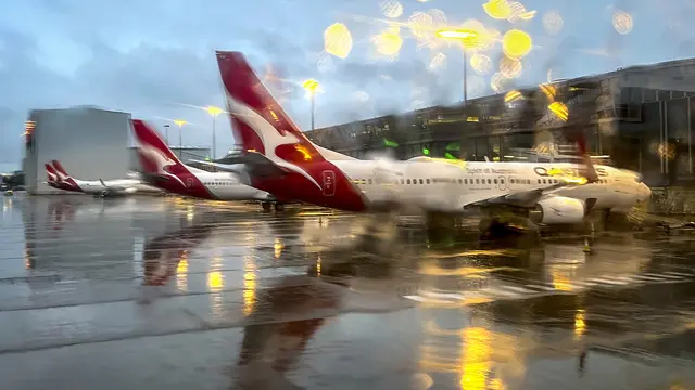 Sudah 285 Penerbangan Dibatalkan di Bandara Sydney dalam 2 Hari Akibat Cuaca Buruk
