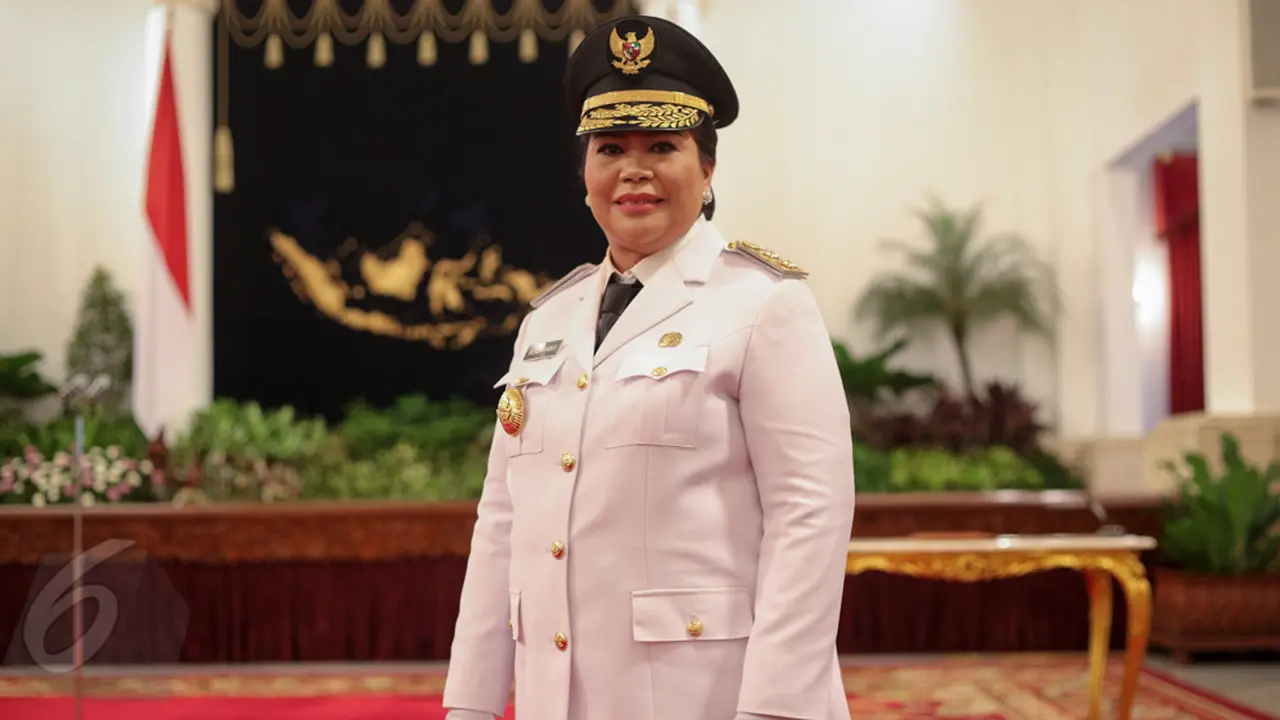 Presiden Jokowi Lantik Wagub Papua Barat dan Kepala Badan Keamanan Laut