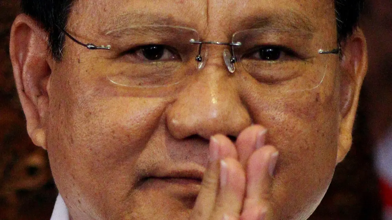 Salam Prabowo Subianto Saat Hadiri Rakernas Gerindra