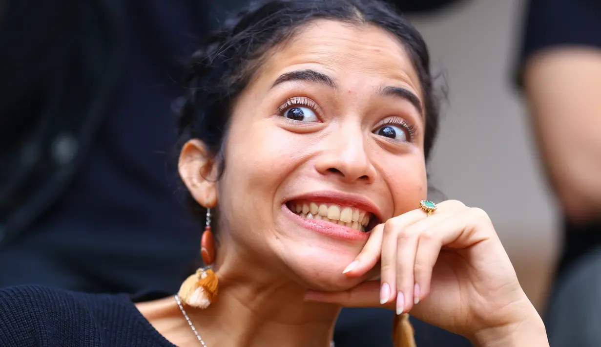 Meski tengah berbahagia setelah resmi menikah sejak beberapa hari silam, pasangan ini kembali di sibukkan dengan kegiatannya masing-masing di dunia hiburan. Baik Chicco maupun Putri. (Adrian Putra/Bintang.com)